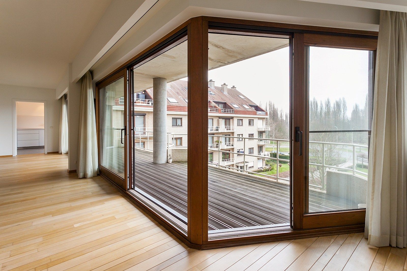 Ruim appartement met terras foto 5