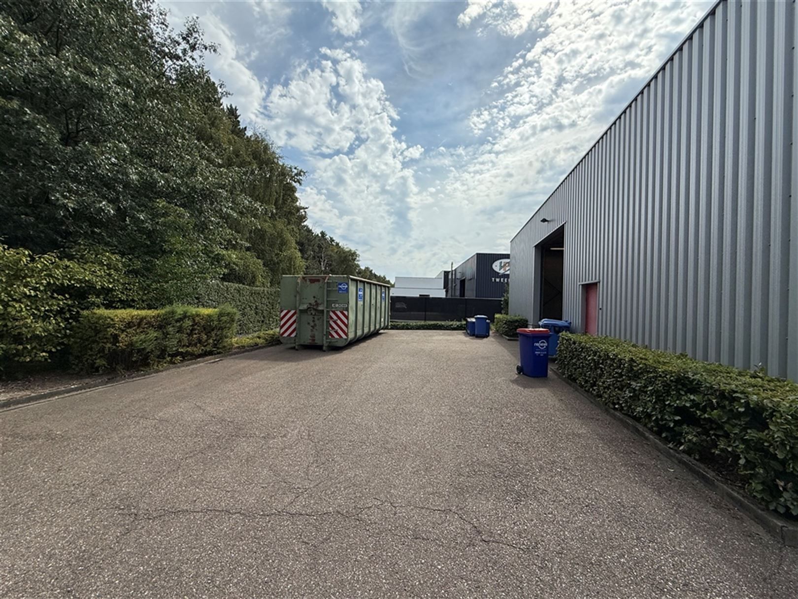 Showroom/Magazijn te Lommel foto 8