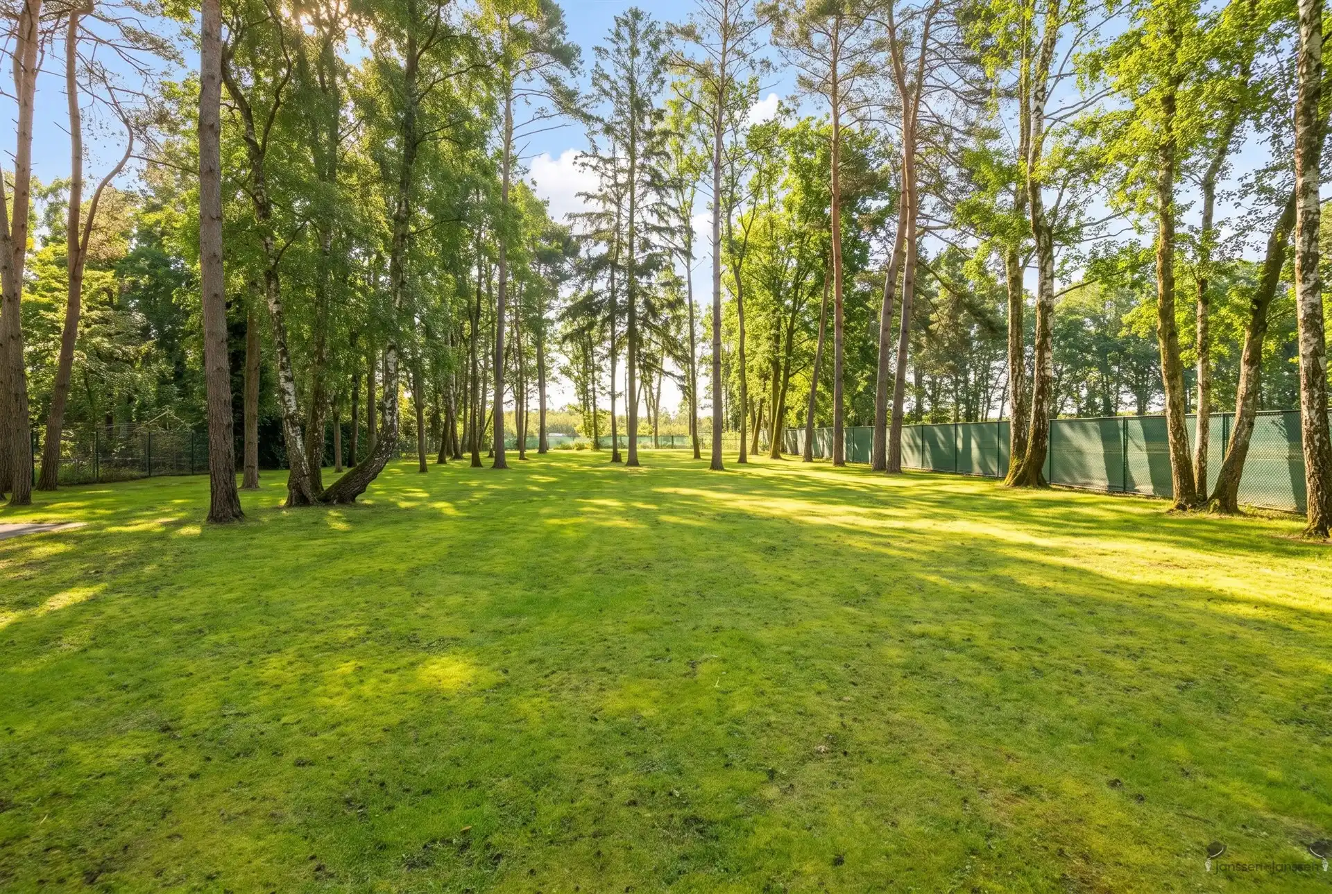 Villa met eindeloze mogelijkheden op 6270 m² grond foto 26