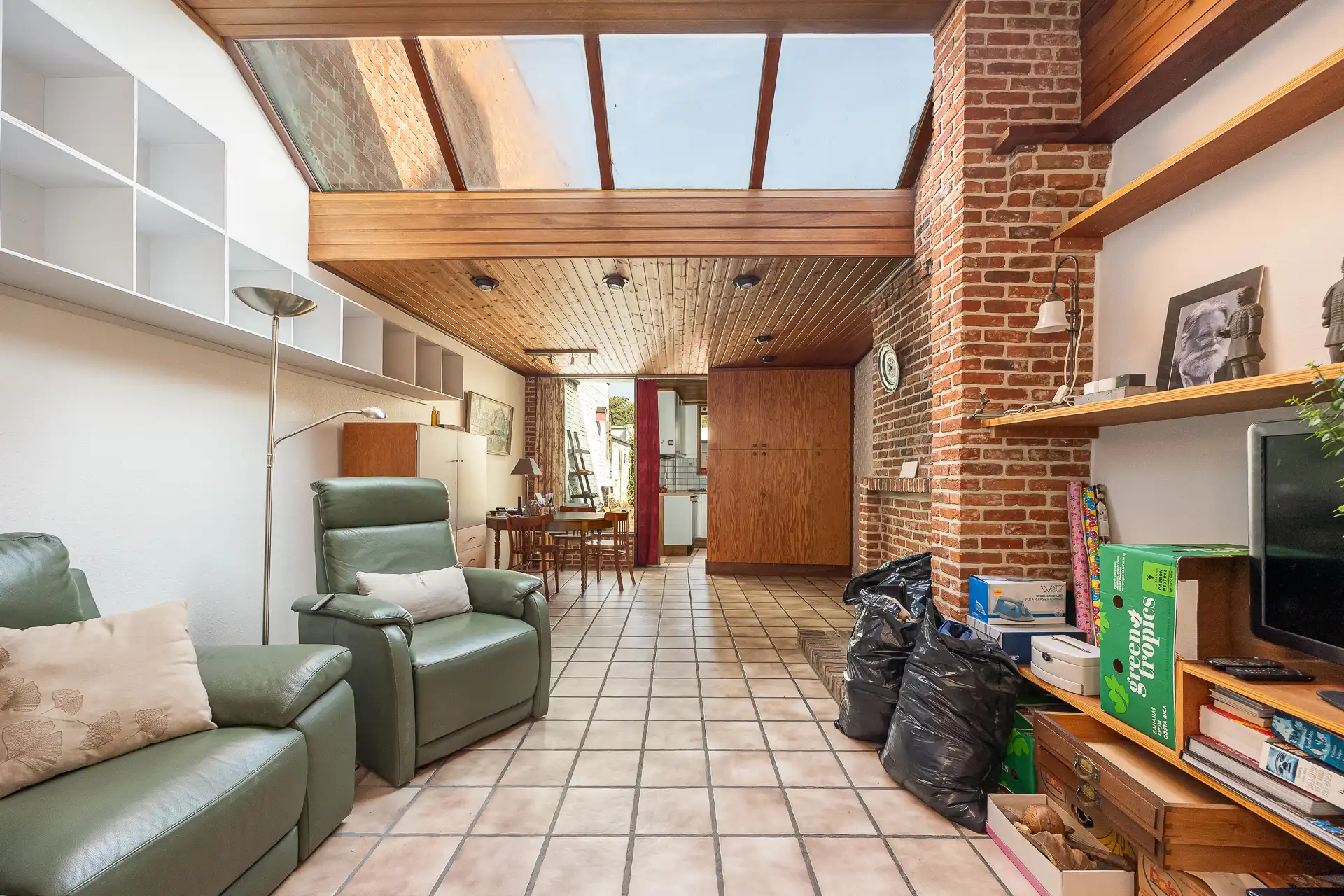 Charmante, centraal gelegen woning met tuinhuis foto 3