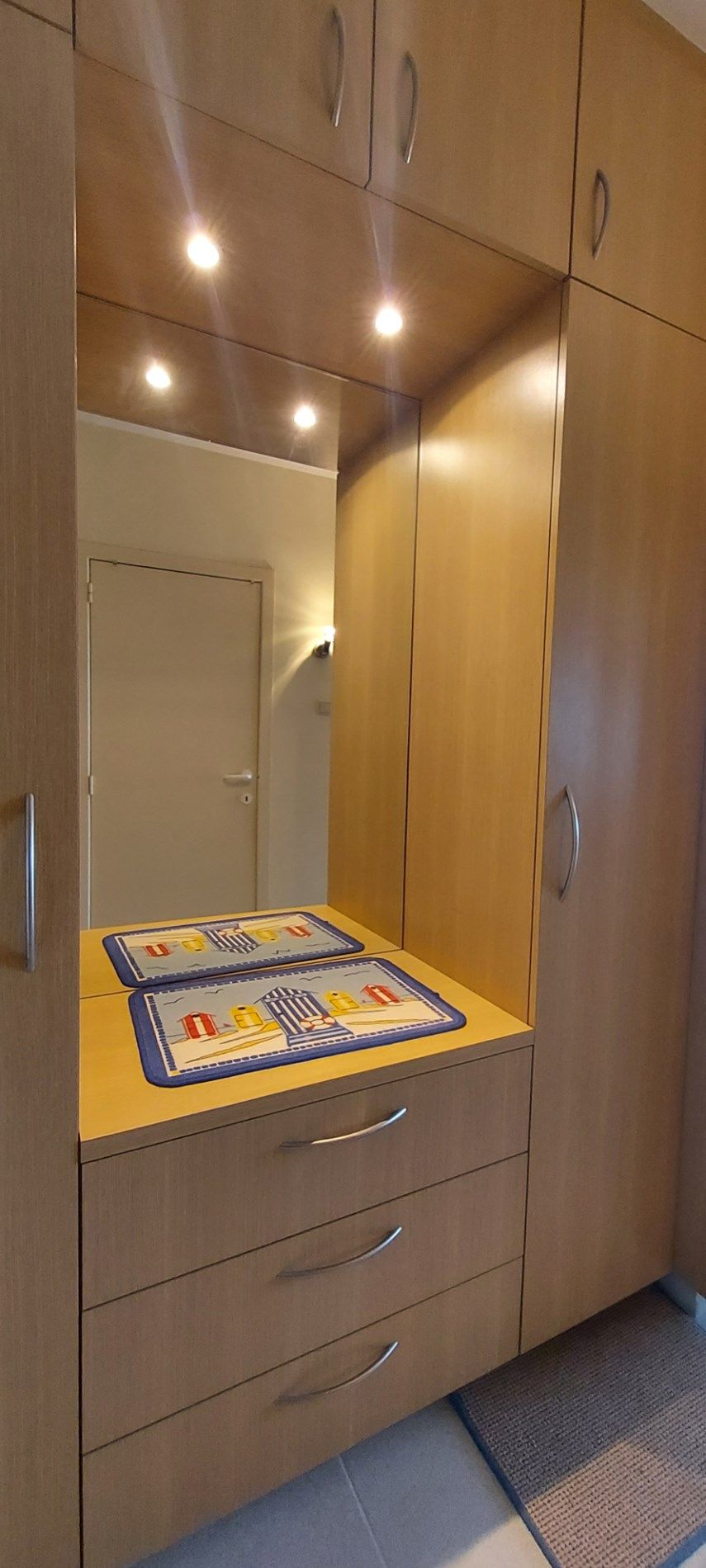 RUIME verzorgde studio met uitstekende ligging op de Zeedijk te Koksijde ! foto 20