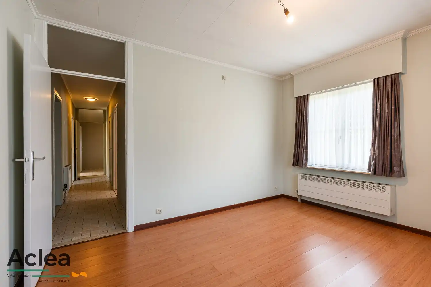 Vrijstaande woning op een zeer goede locatie in Vinderhoute. foto 20