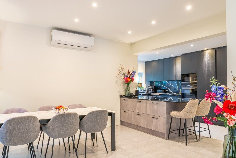 STIJLVOLLE VILLA OP EEN TOPLOCATIE IN NEERHAREN-LANAKEN !  foto 10