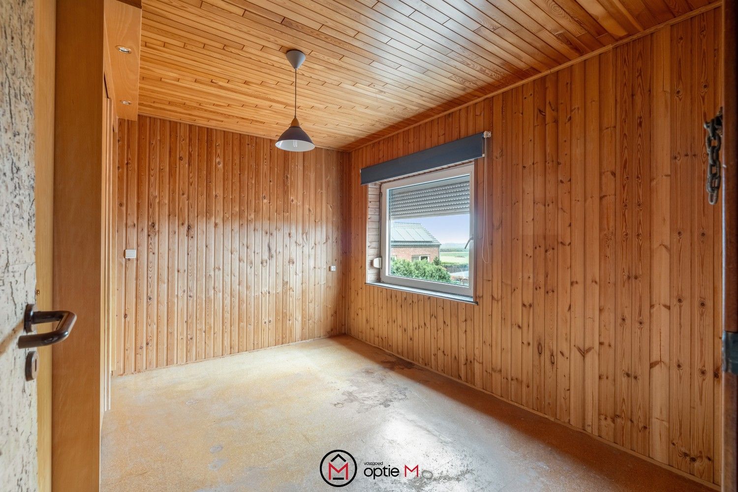 Te renoveren woning met zicht op uitgestrekte velden foto 15