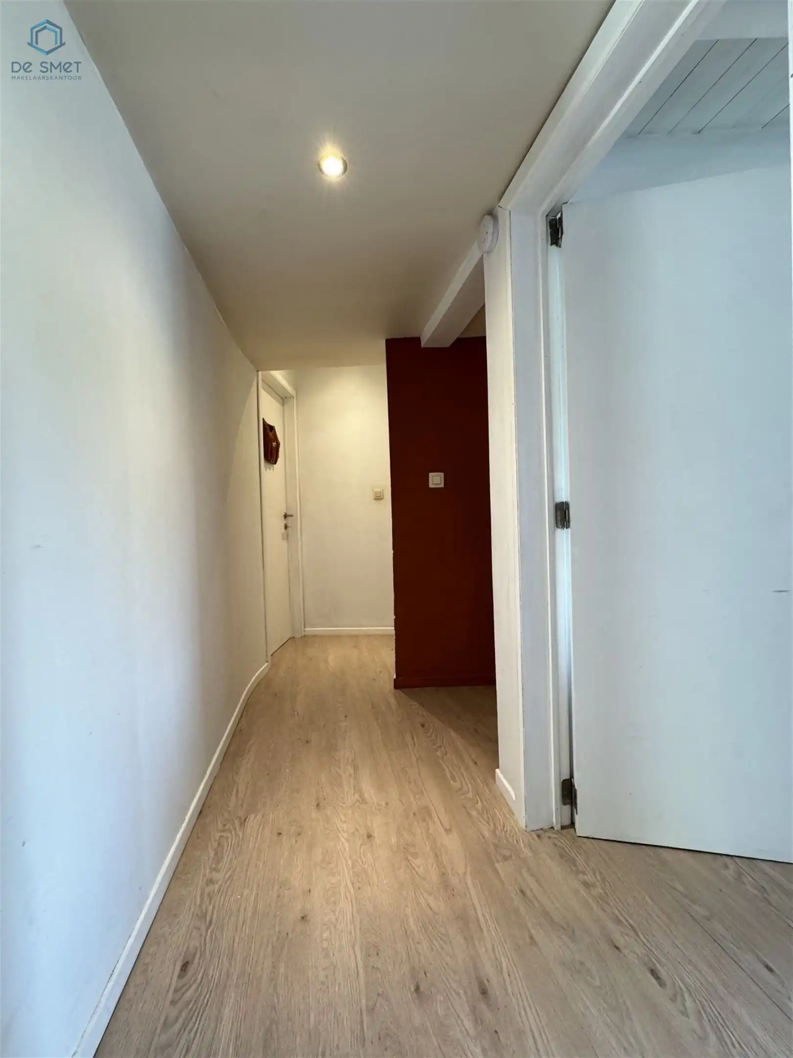 Instapklare gezinswoning met garage, tuin en centrale ligging foto 8