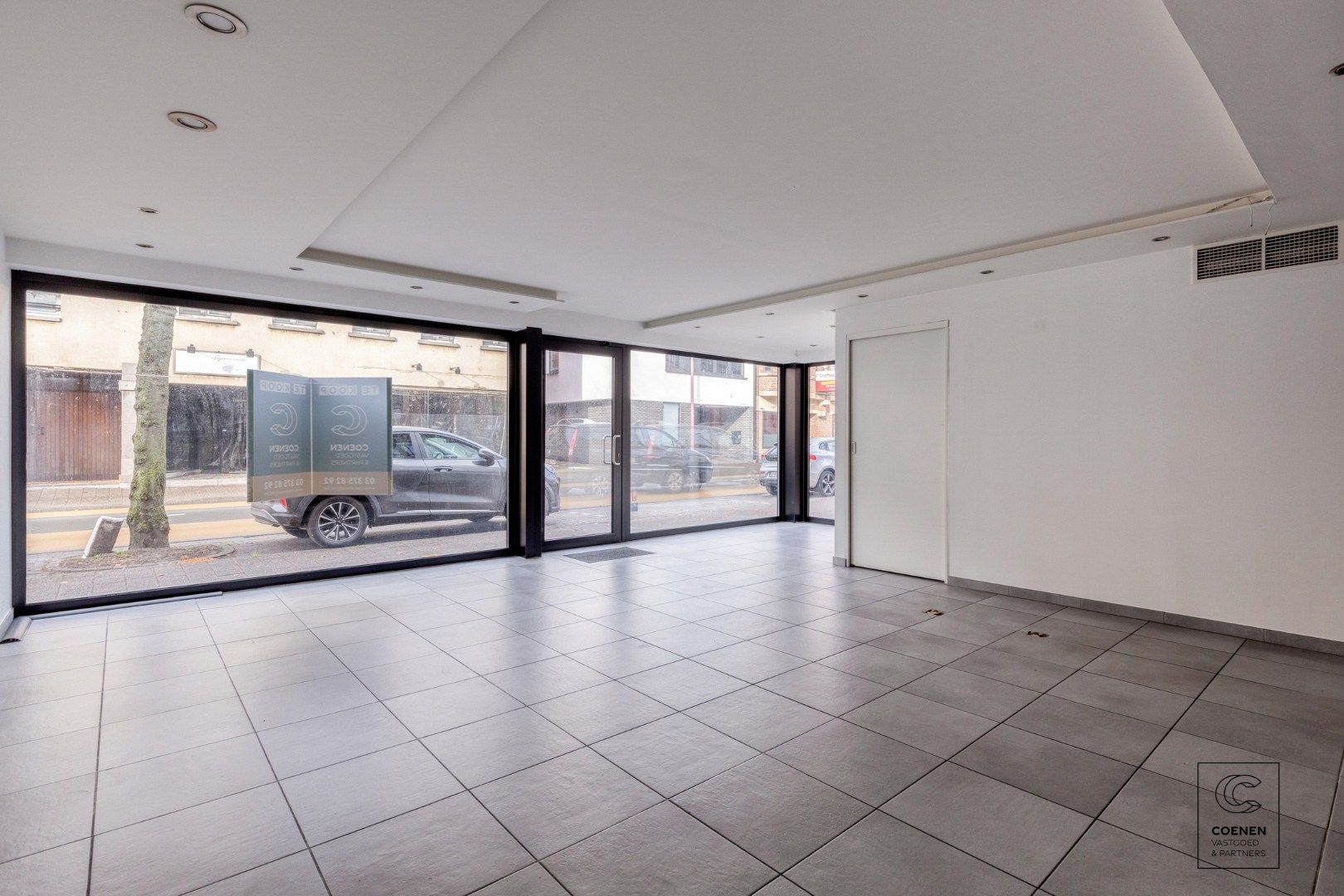 Goed gelegen handelspand van 61 m² in het centrum van Rijkevorsel! foto 3