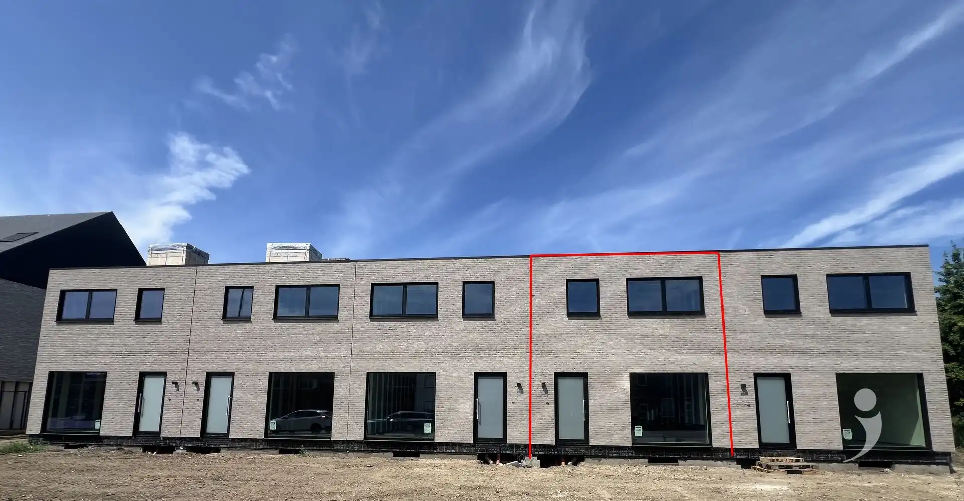 Nieuwbouw huis foto {{pictureIndex}}