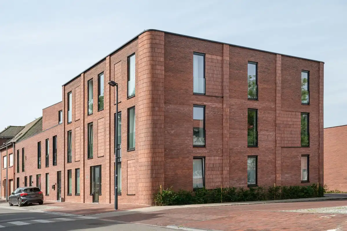 Moderne stadswoning met tuin en dakterras in hartje Kortrijk foto 23