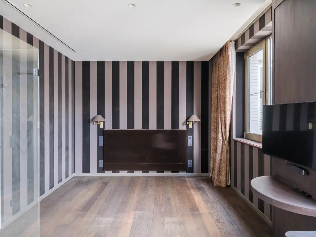 Luxueus tweeslaapkamerappartement met ruim terras en centrale ligging aan de Kouter. foto 8