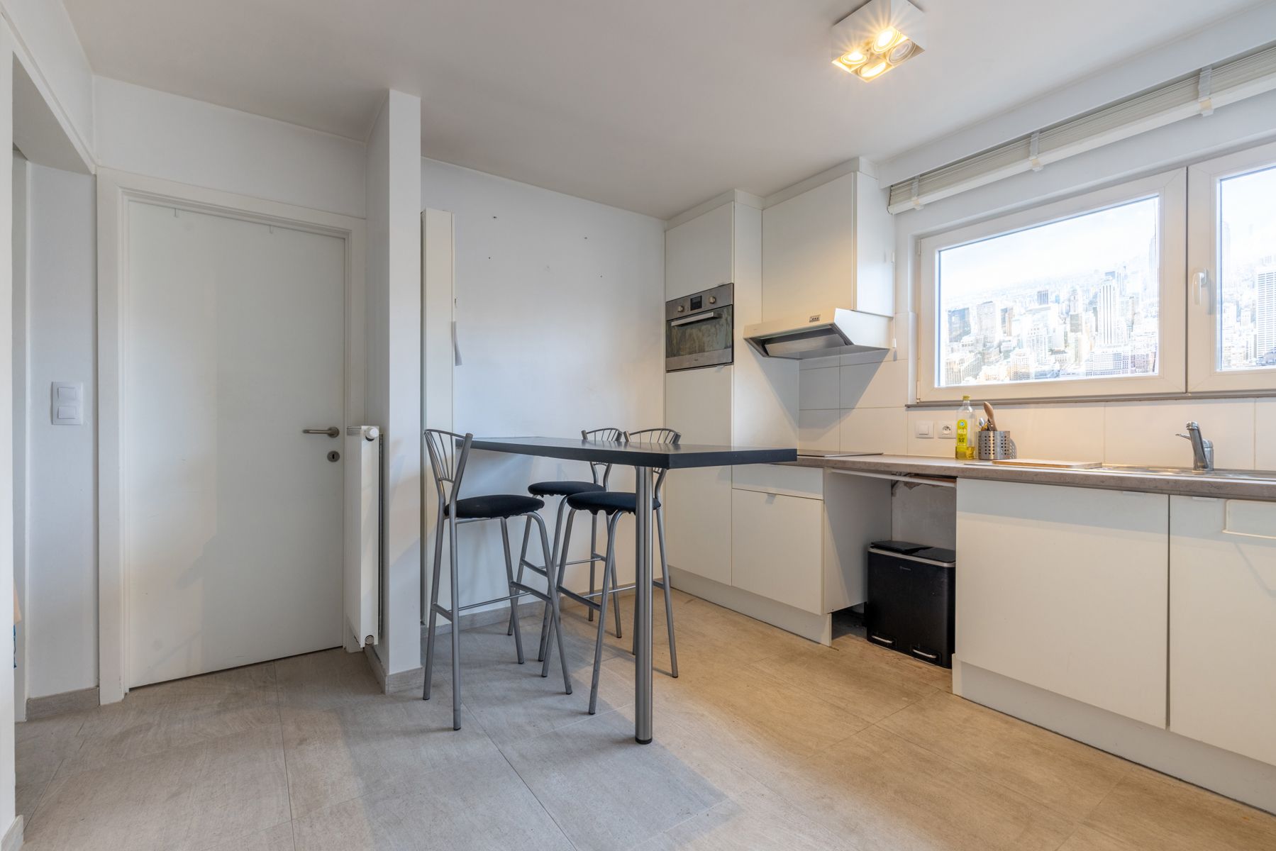 Appartement nabij UZ, ideaal voor studerende kinderen.  foto 5