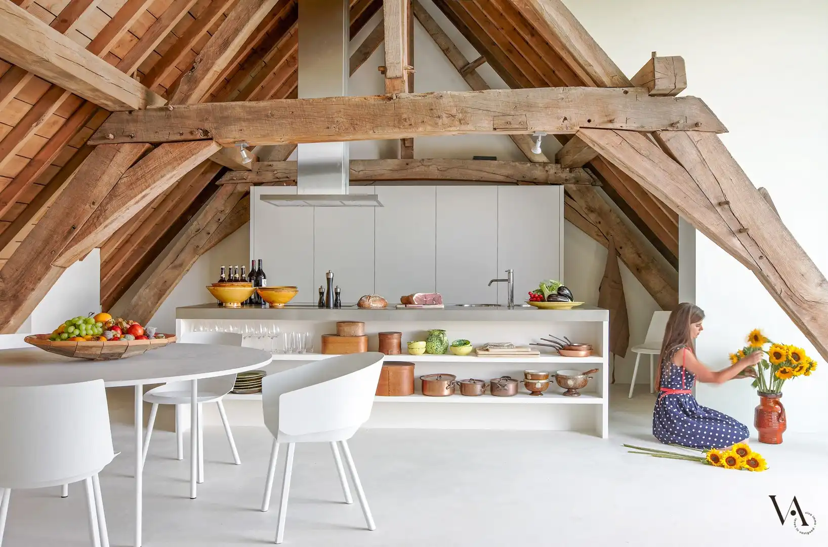Unieke loft van ca. 160 m² met terras en privétuin in historisch Abdiskwartier foto 8