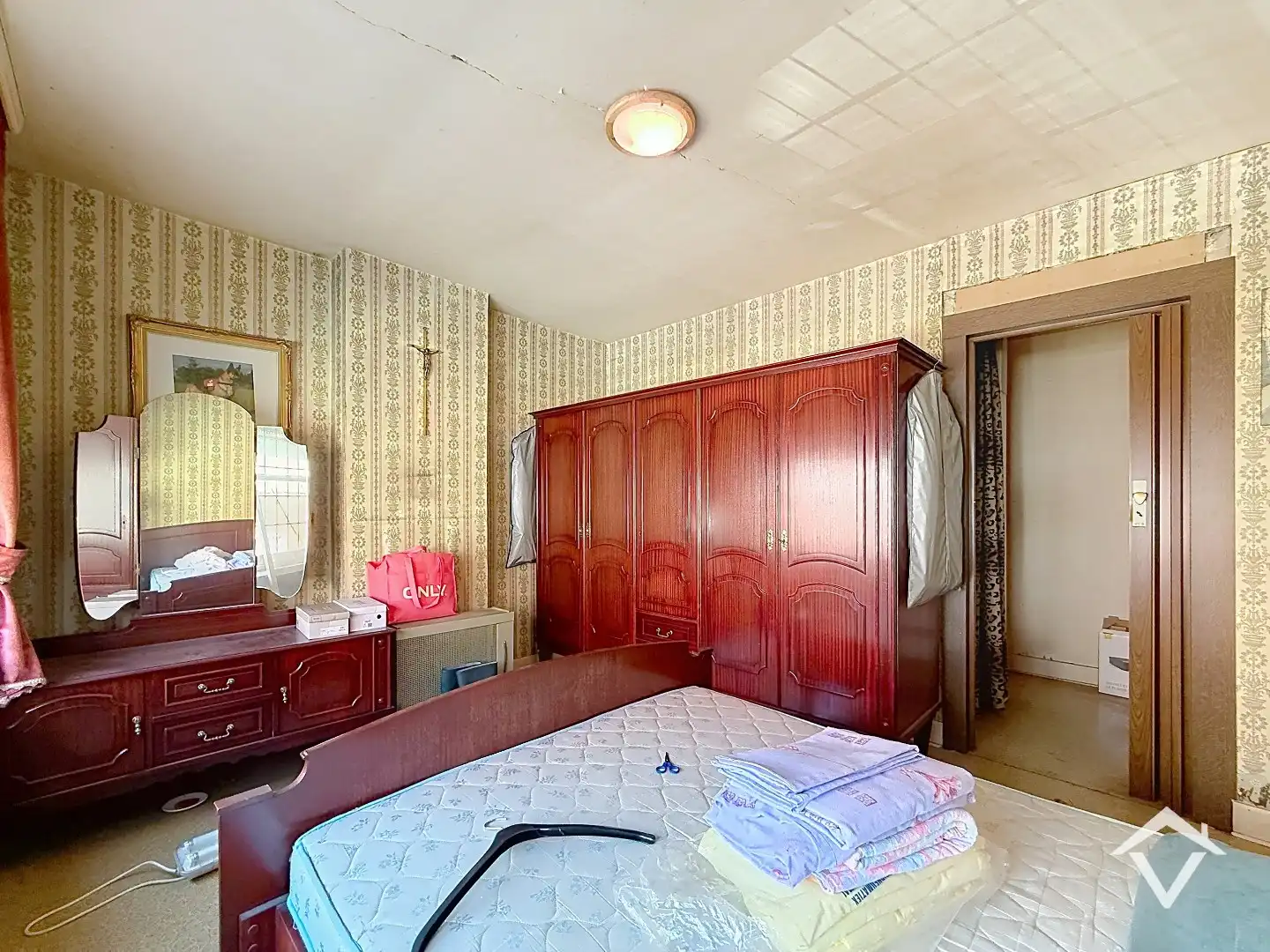 Te renoveren rijwoning met tuin, 3 slaapkamers te centrum Roeselare foto 14