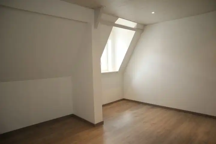Gerenoveerde typisch Brugse woning foto 12