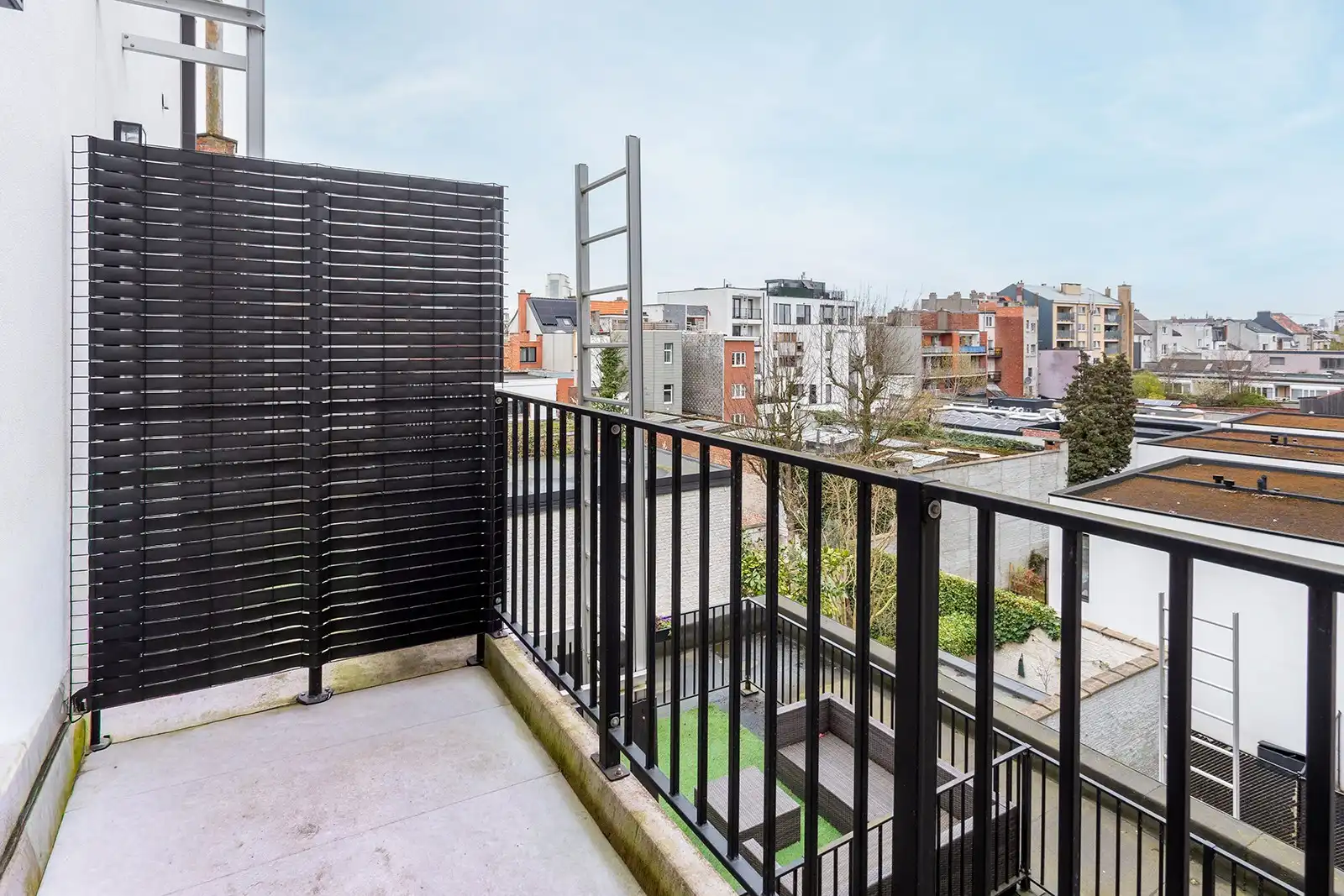 Energiezuinig appartement met industriële look nabij Markgravelei foto 4