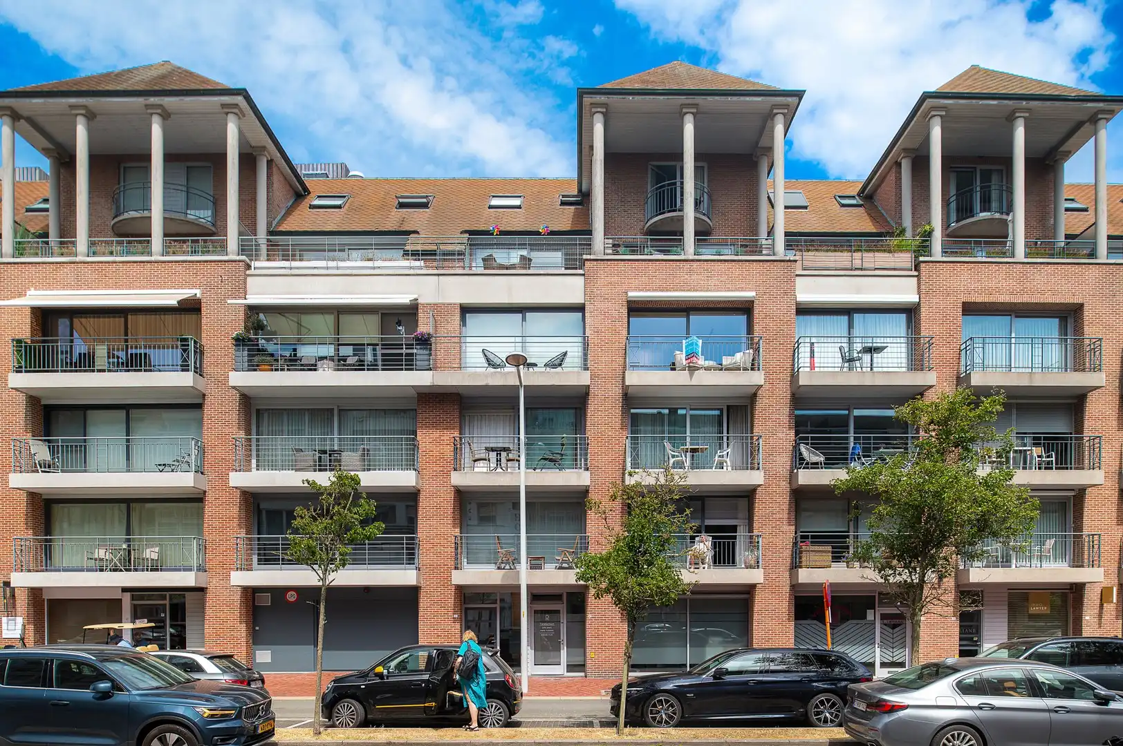 Lichtrijk gerenoveerd appartement op enkele stappen van de Dumortierlaan. foto 23