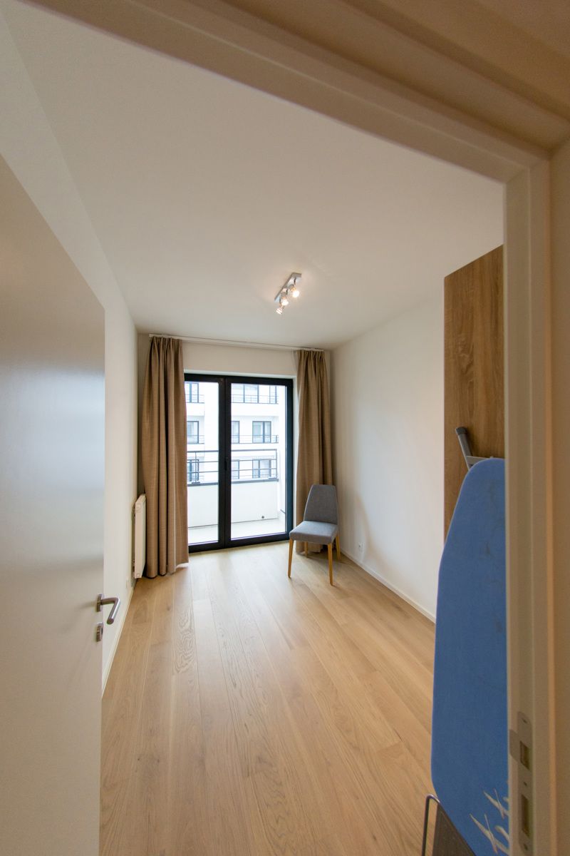 Prachtig gemeubeld appartement 2 KAMERS + 2 TERRASSEN!!!! foto 11
