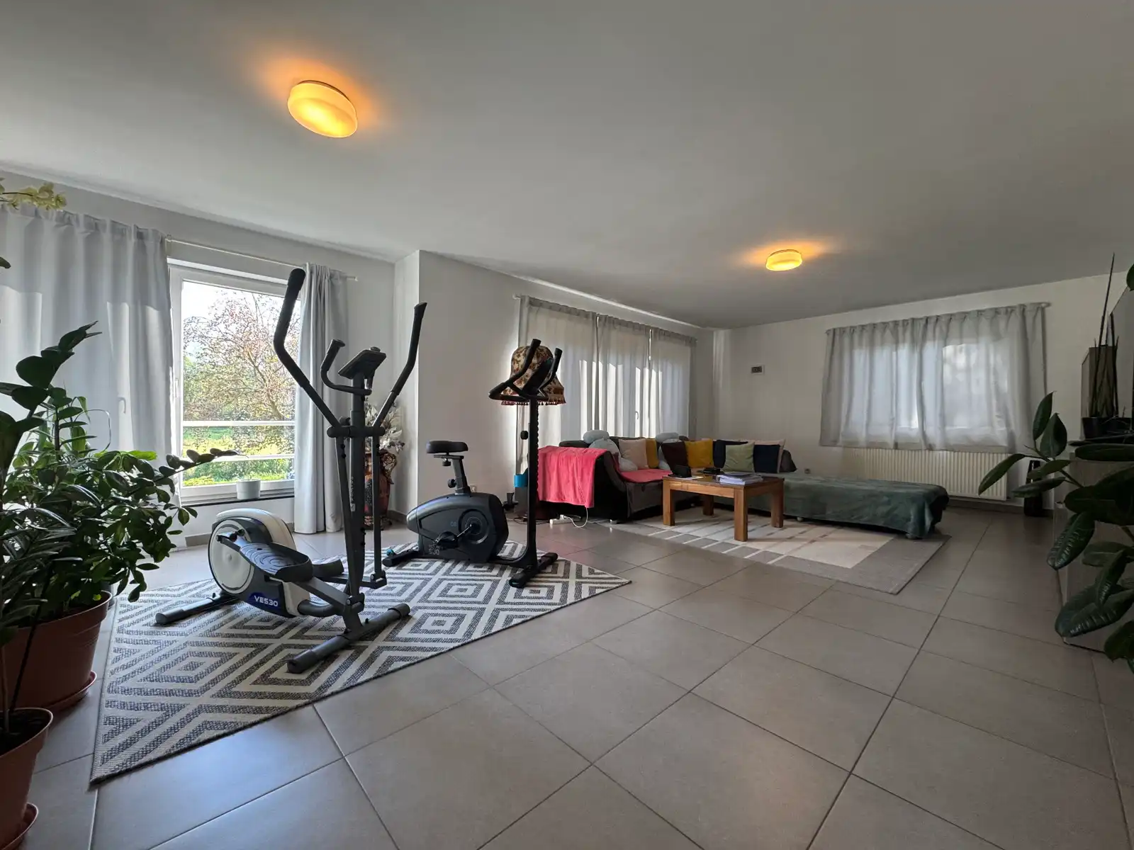 Te huur: 3 slaapkamers appartement met ruim terras te Erpe! foto 3