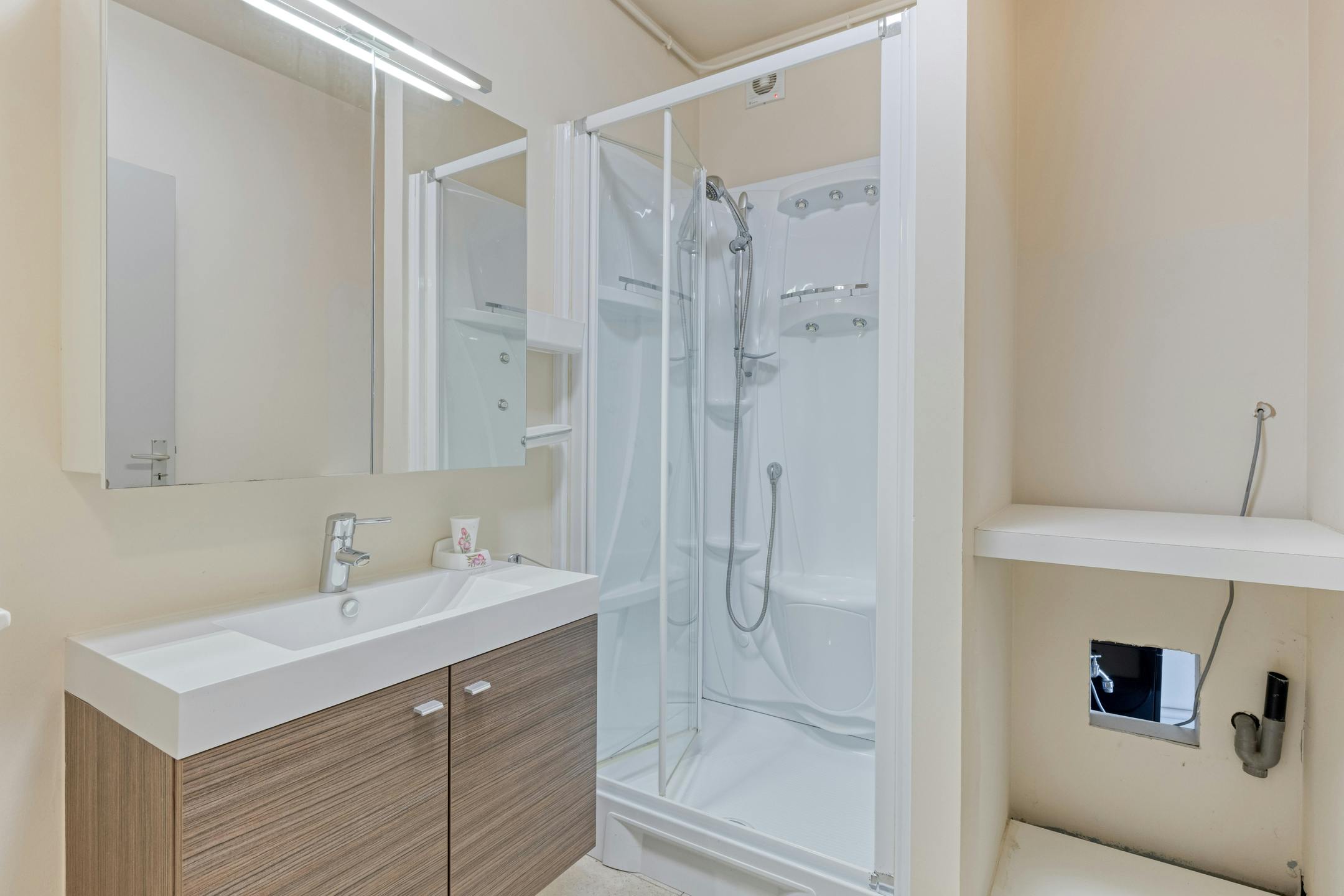 Appartement te koop met 3 kamers en garage in Ieper foto 11