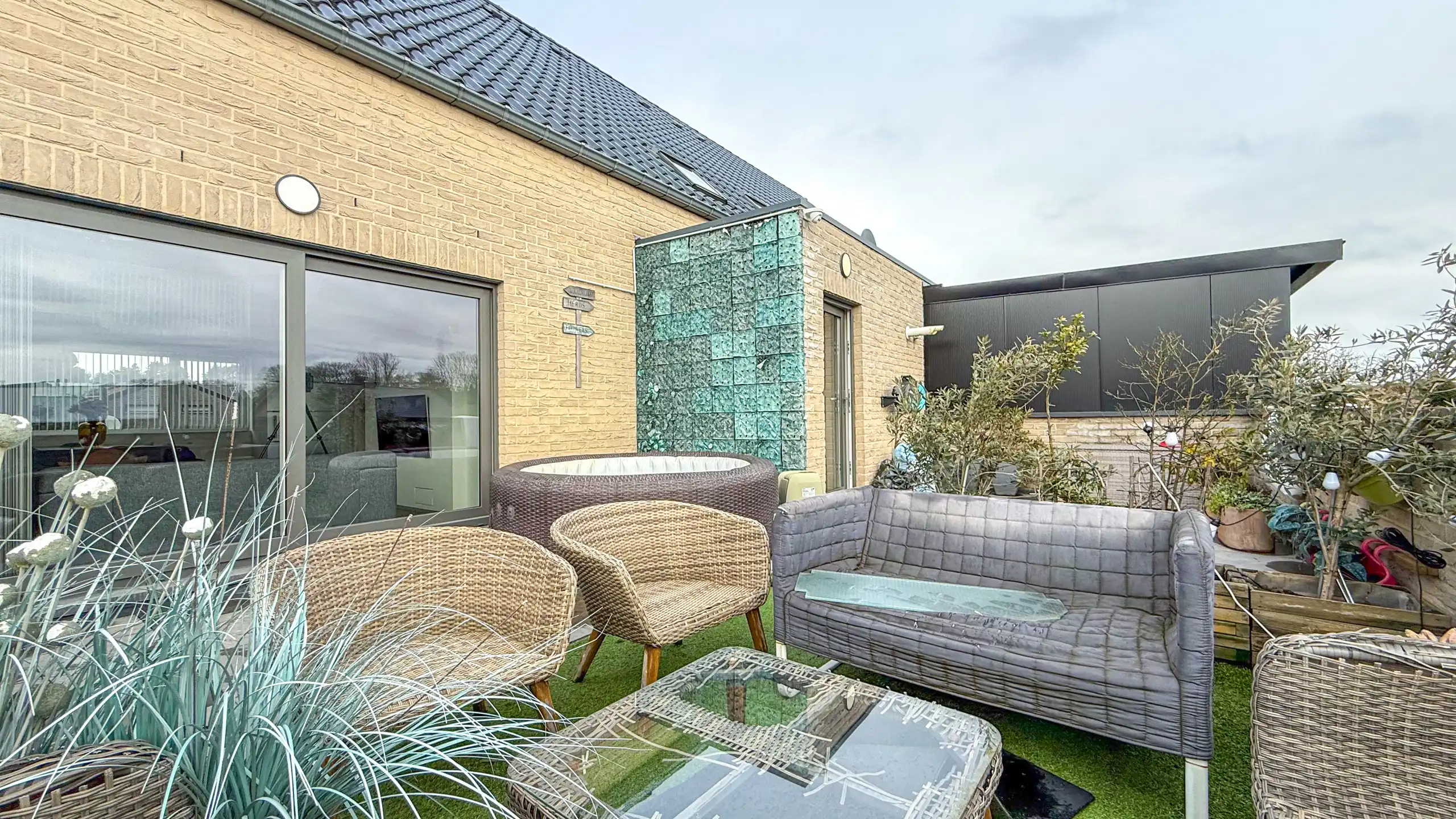 Ruim energiezuinig duplex appartement met 3 slaapkamers! foto 22
