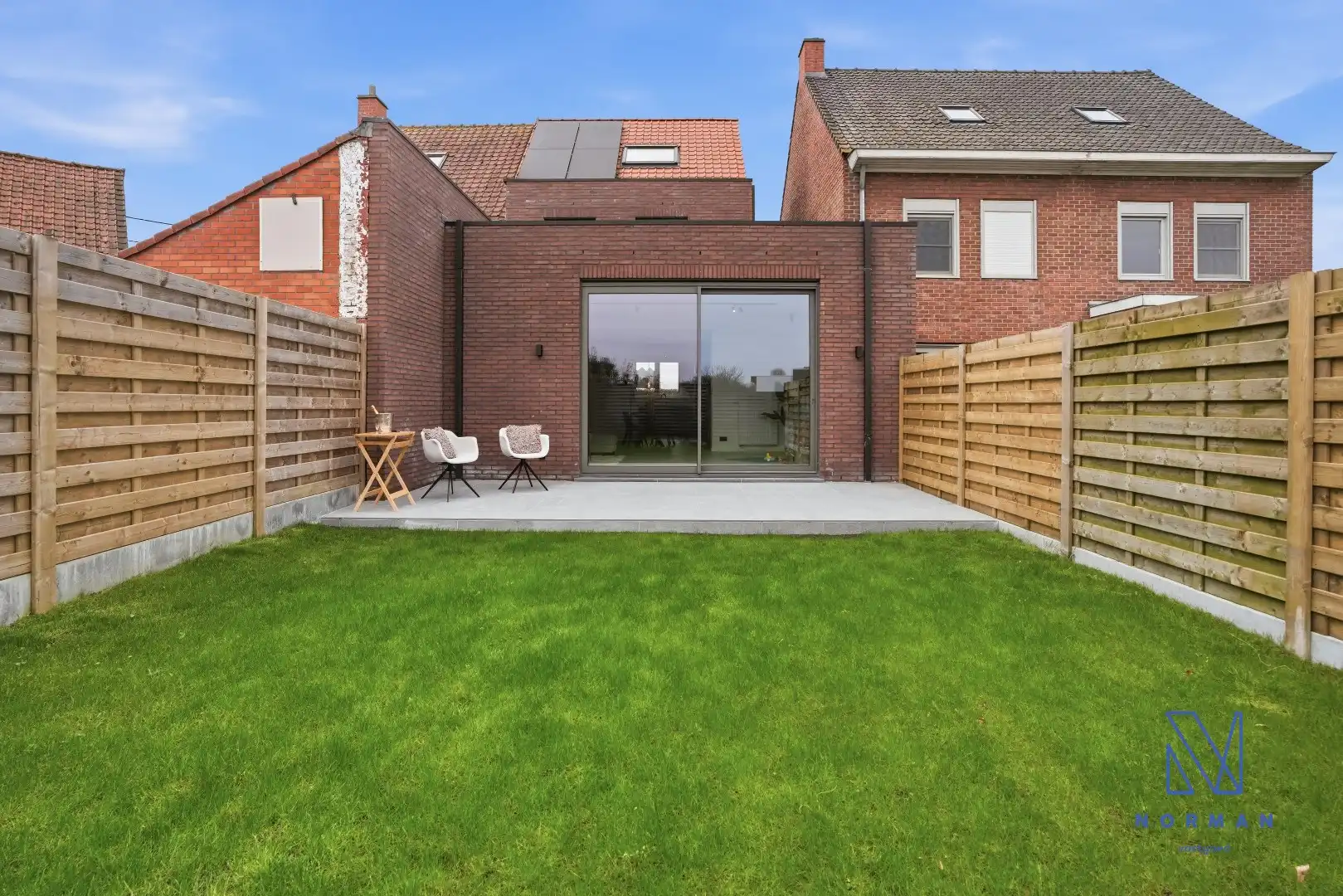 Instapklare, volledig gerenoveerde woning te koop met EPC A, uitgerust met zonnepanelen, drie slaapkamers en een aangelegde tuin. foto 27