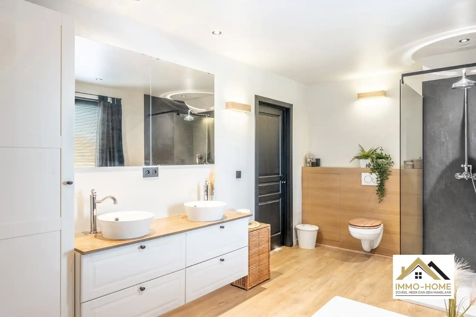 Ruime vrijstaande woning met zwembad en ruime grond op topligging! foto 11