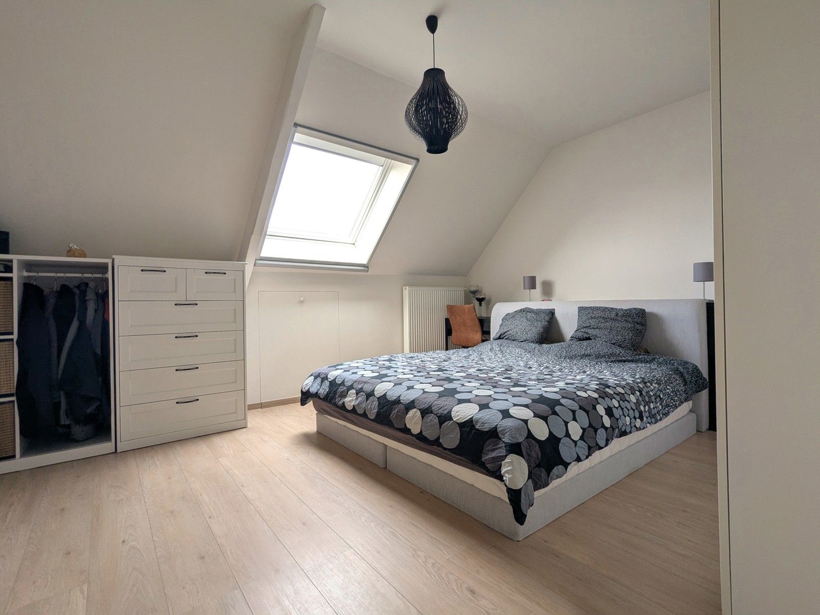 Ruime moderne duplex in klein gebouw recente totaalrenovatie foto 16