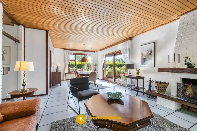 HUIS MET 5 SLAAPKAMERS EN DUBBELE GARAGE TE KOOP IN WACHTEBEKE foto 6