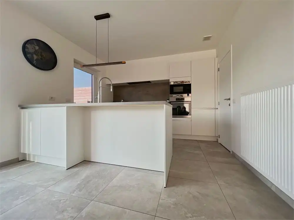 Recente nieuwbouwwoning (2022) met 4 slpks + tuin! foto 5