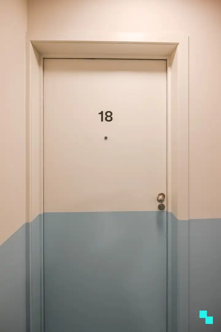 Studentenkamer met eigen badkamer en terras, centrum Kortrijk foto 12