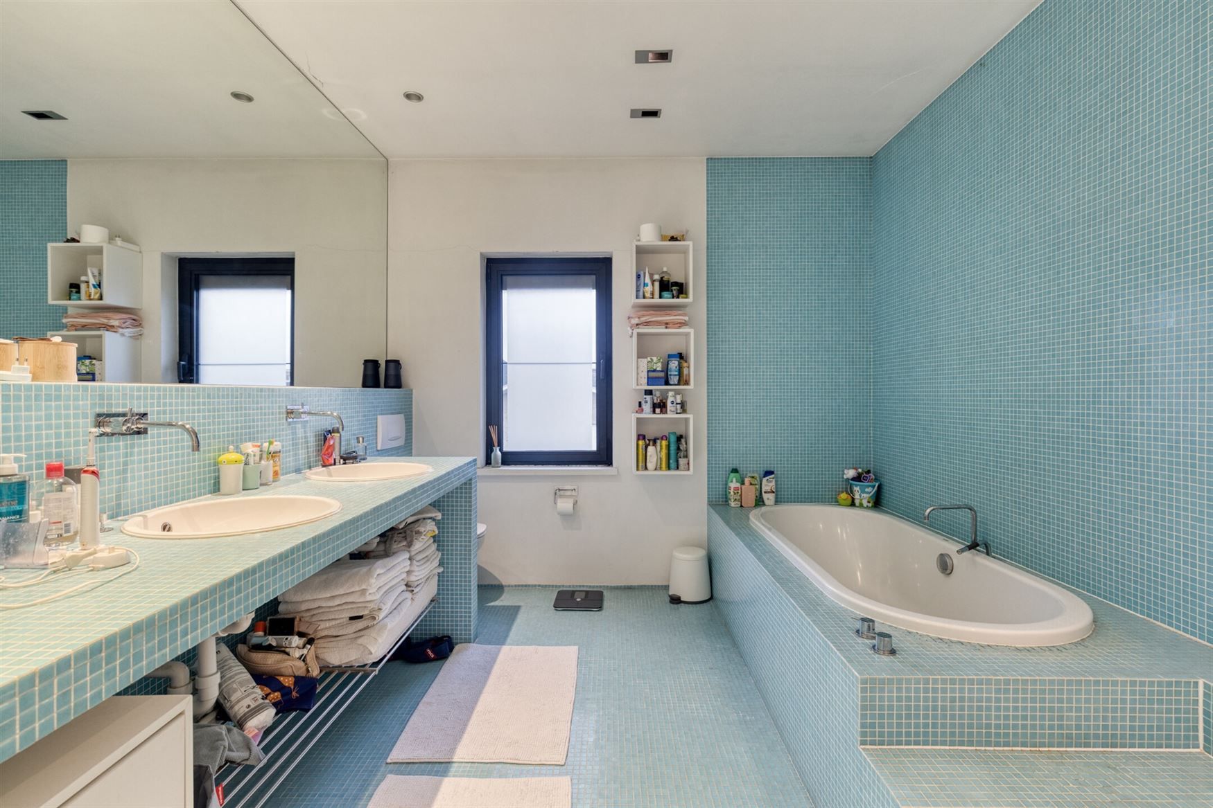 Ruime moderne villa foto 13