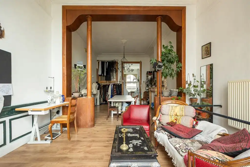 Uitzonderlijk ruime, statige herenwoning foto 3