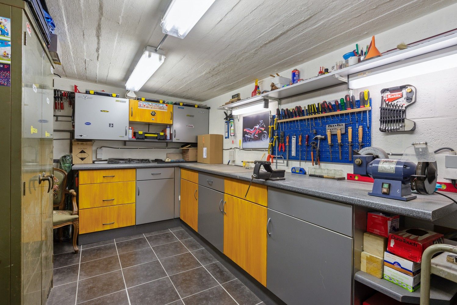 Appartement met 2 slaapkamers, terras en grote privatieve kelder in Wommelgem! foto 12