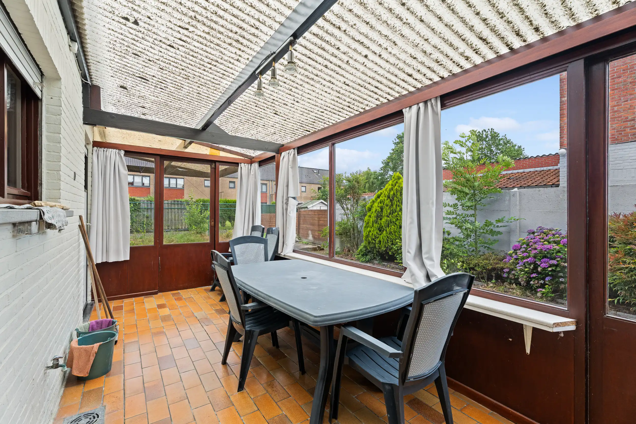 Gezinswoning met 3 slaapkamers en potentieel! foto 7