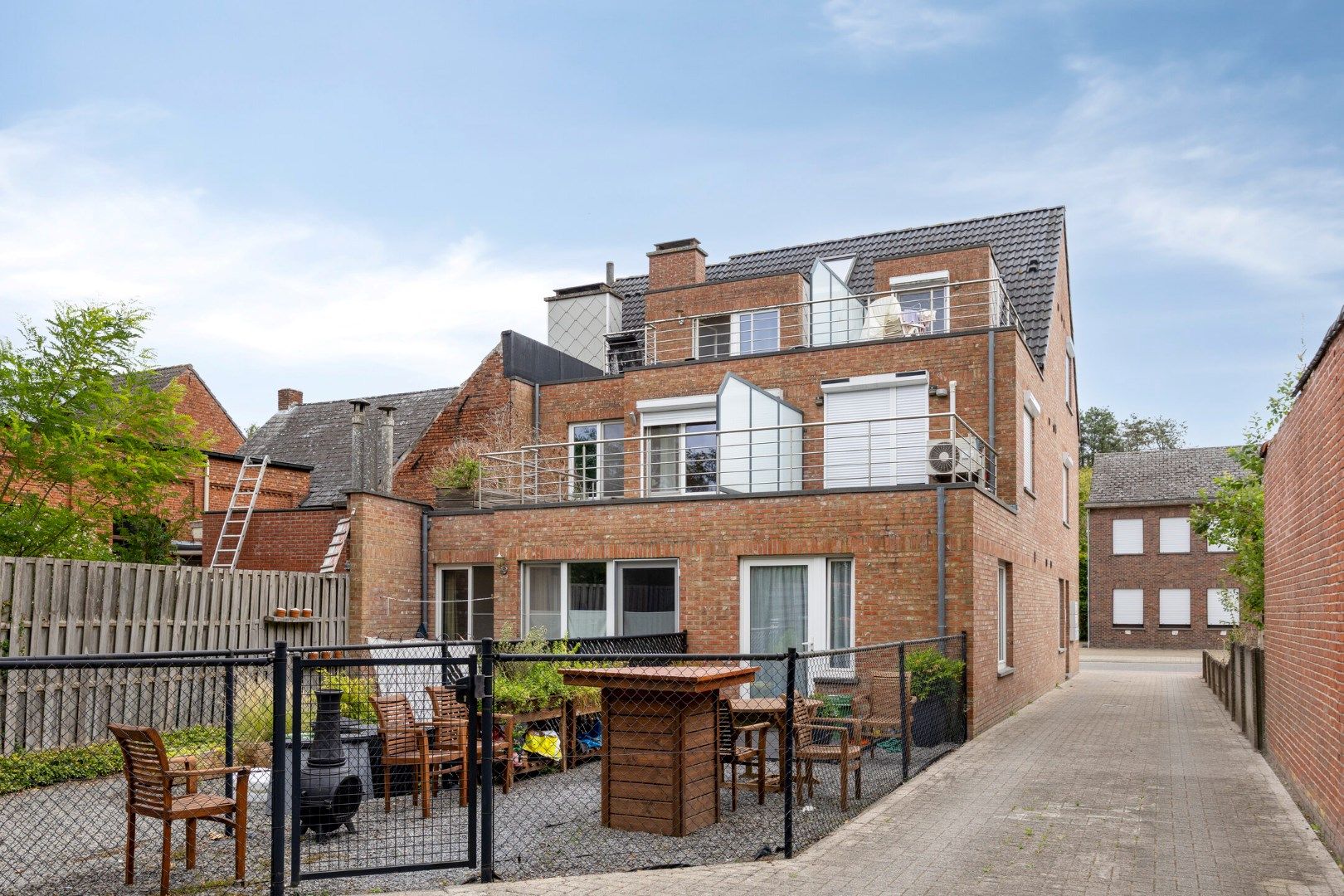 Studio met aparte slaapkamer, terras en autostaanplaats te OLV Olen ! foto 13