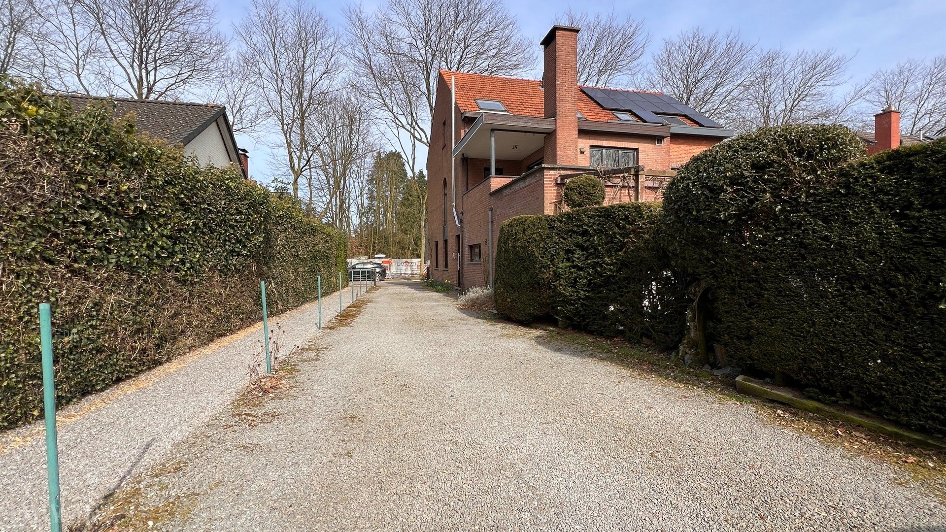 Ruim duplex appartement met terras in Brasschaat. foto 17