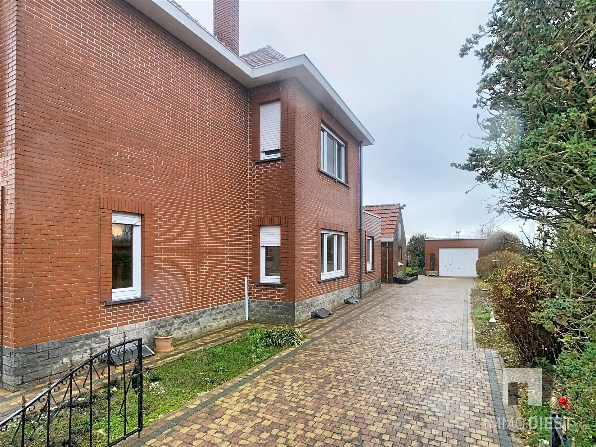 Karaktervolle charmante woning + perceel tuin foto 4