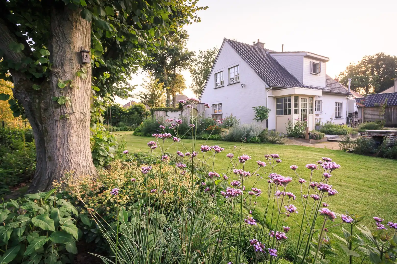 Landelijke woning met uitzonderlijke tuin foto 30