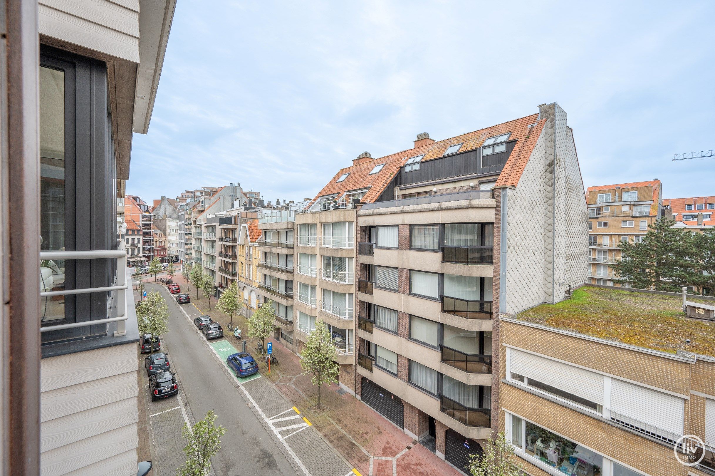 Gezellig, gerenoveerd 2 slaapkamerappartement in een zijstraat van de Dumortierlaan te Knokke. foto 16