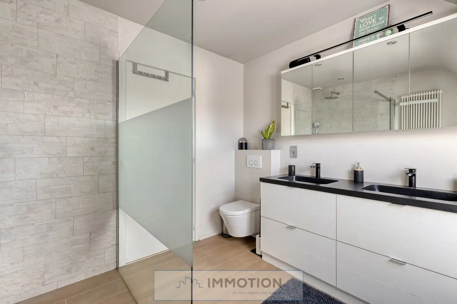 Halfopen gezinswoning met 3 slaapkamers, tuinkamer en poolhouse - Kijkdag met biedmoment op 27/06 foto 15