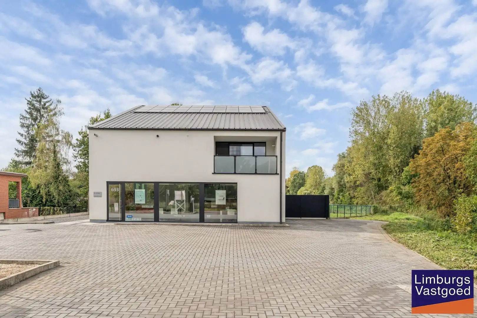 Exclusieve woning met praktijkruimte en zicht op weilanden foto 38