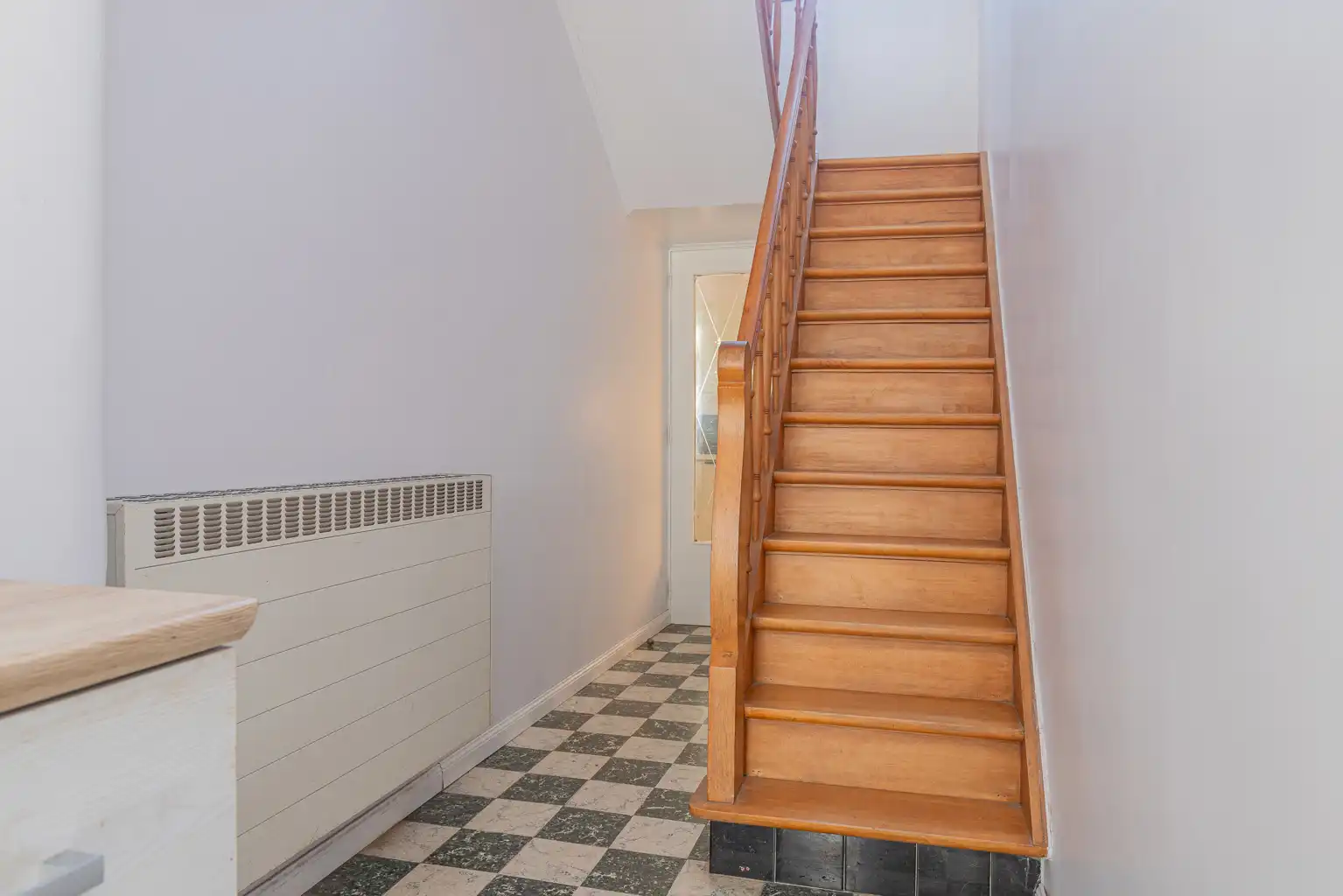 Instapklare rijwoning met 2 slaapkamers! foto 3