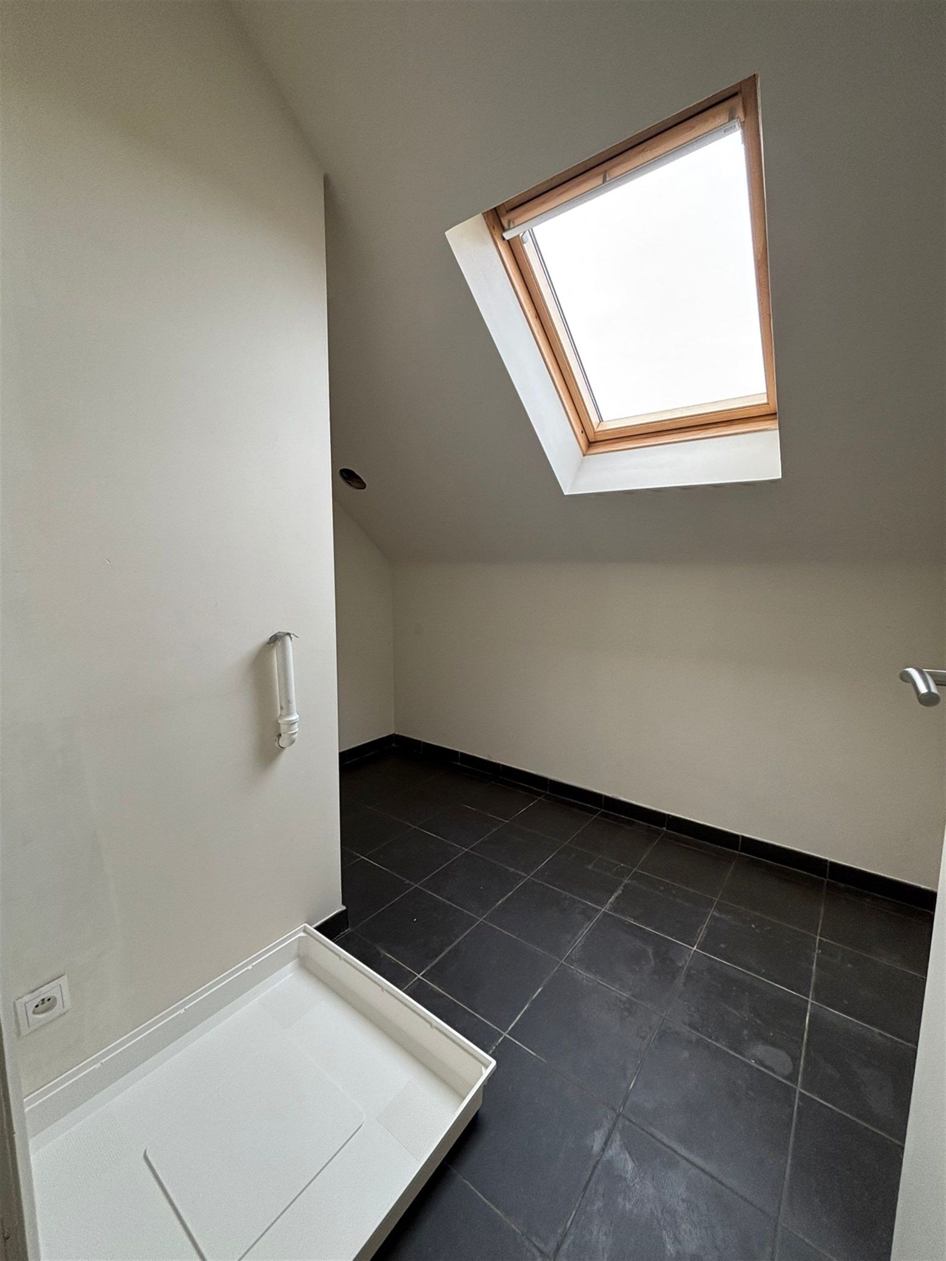 Ruim en lichtrijk duplex appartement met 3 slaapkamers en garage foto 14