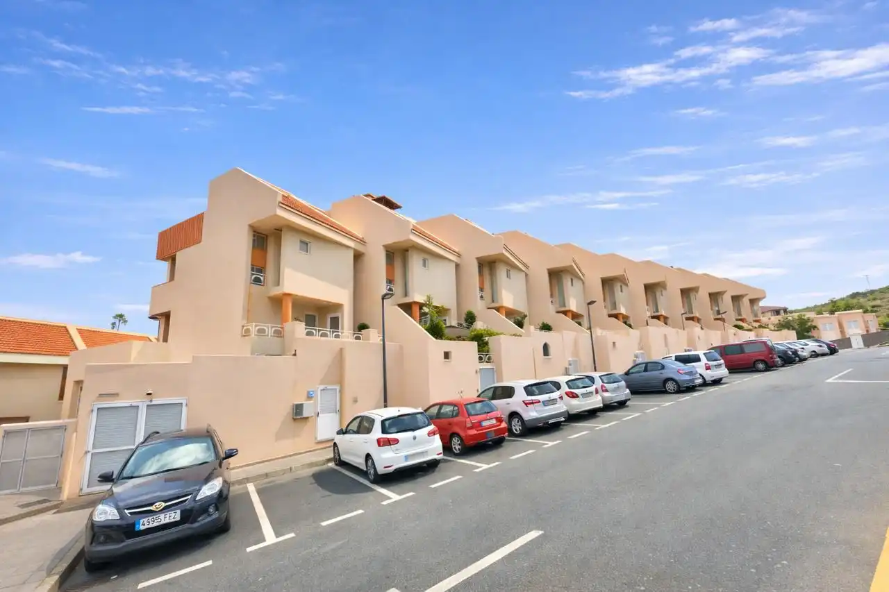 Charmante hoekwoning met zeezicht en dakterras  foto 4