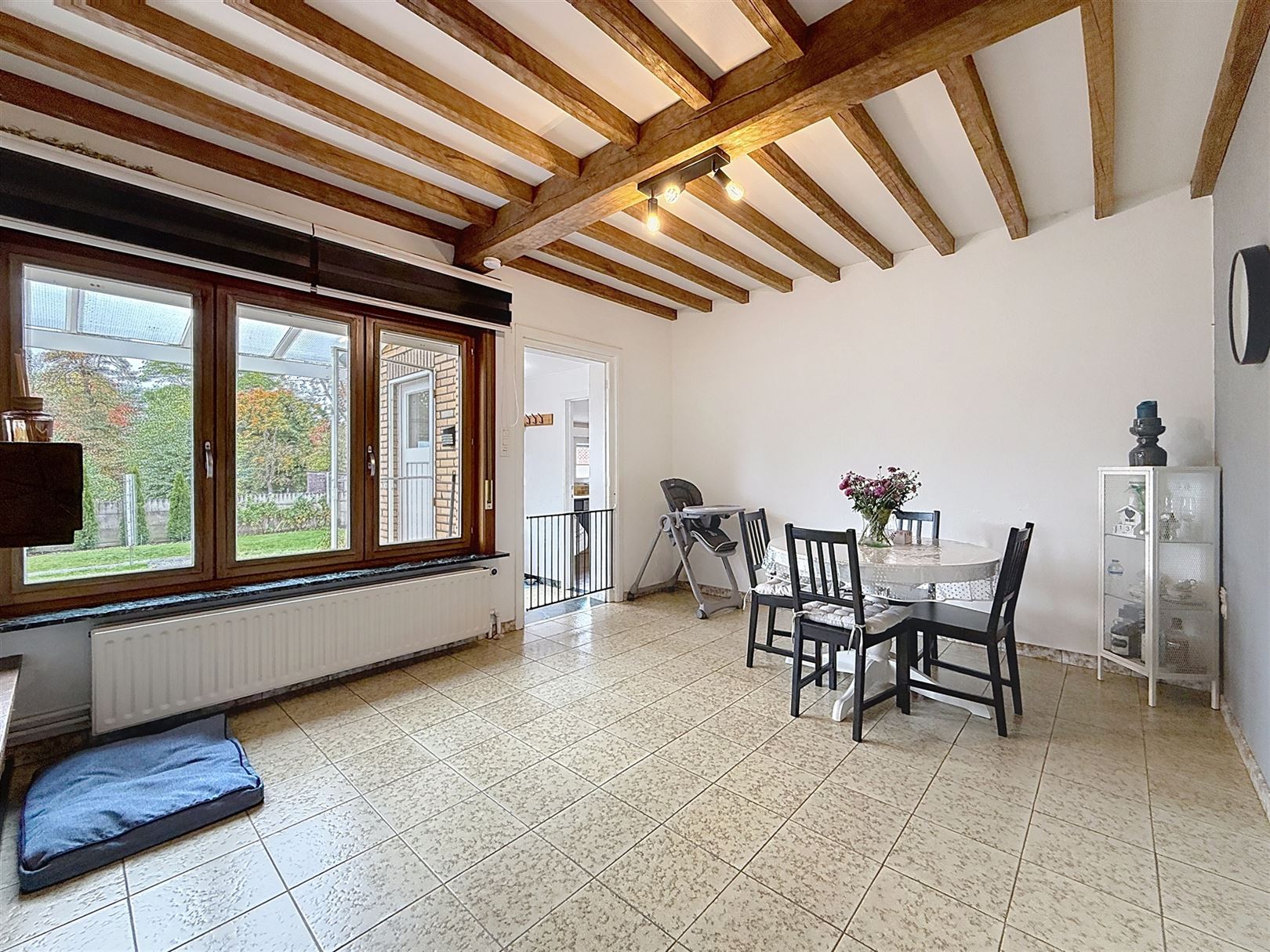 Open bebouwing, 3 slpks, tuin, terras, garage, 8a 67ca foto 14