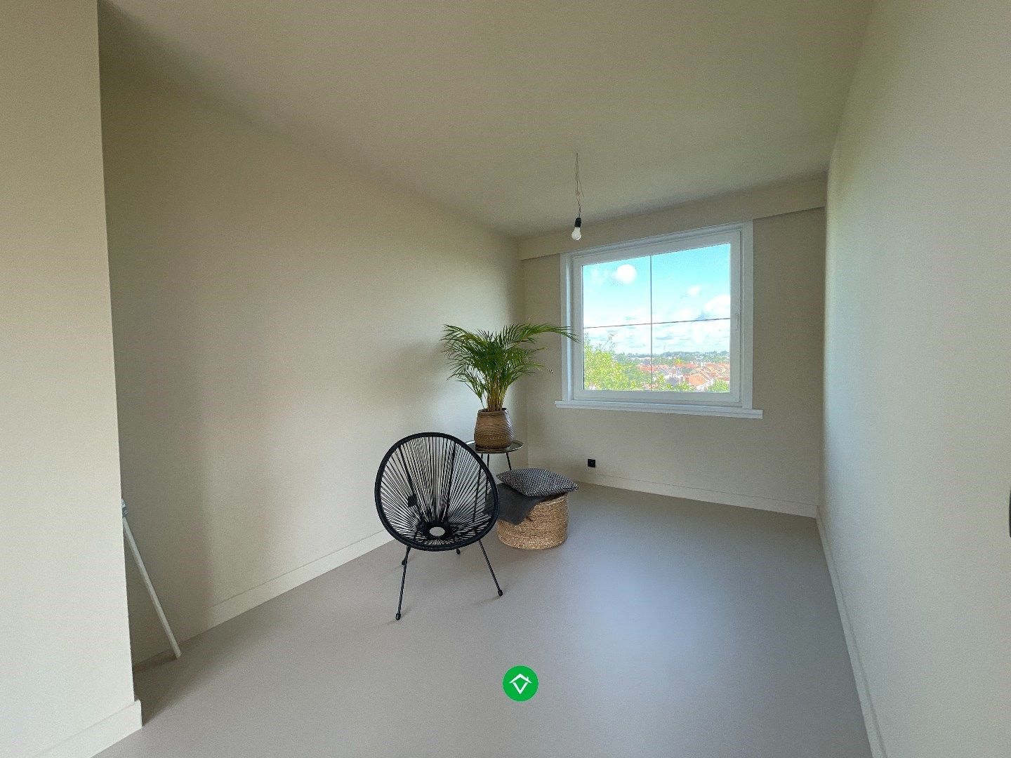 Prachtig ingericht appartement met 2 slaapkamers en terras te Roeselare foto 3