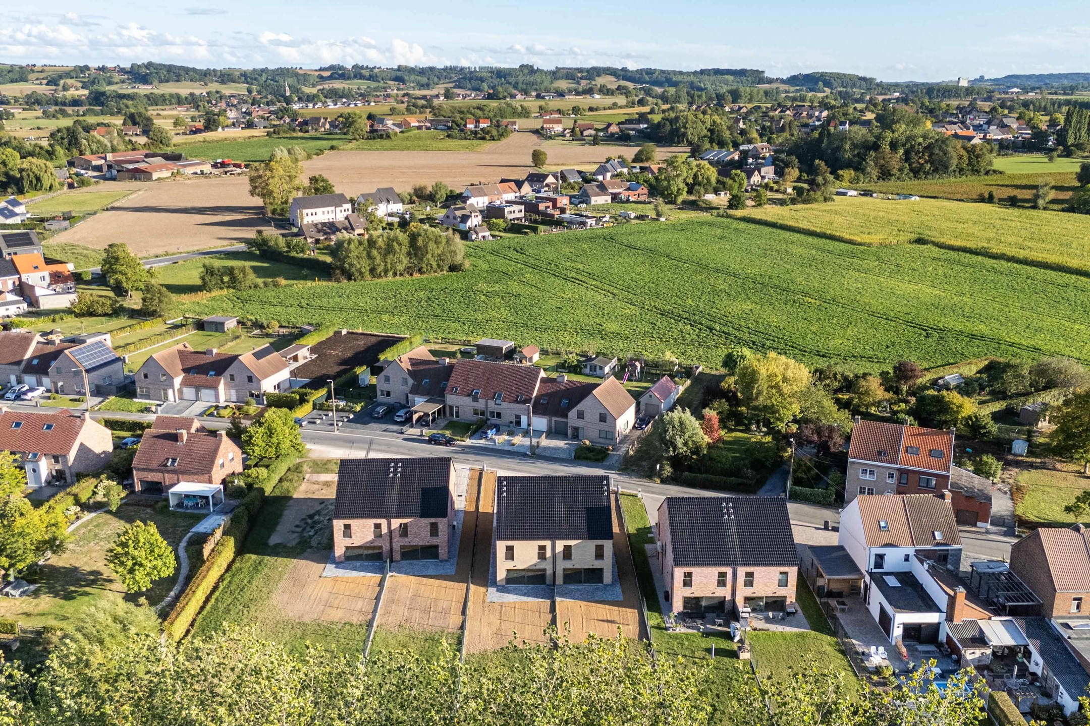 Prachtige nieuwbouwwoning omringd door groen en natuur. foto 26