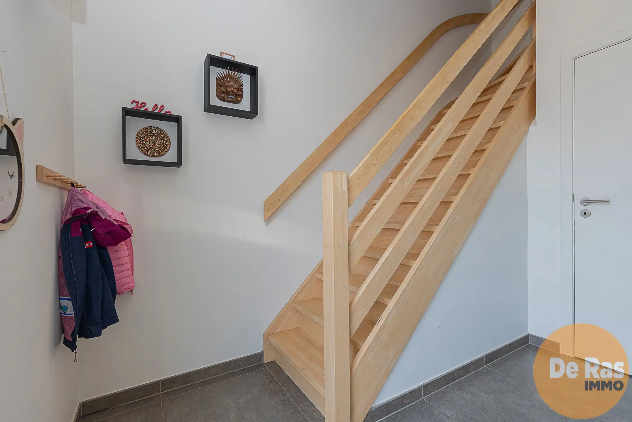 WETTEREN -Recente woning met 3 kamers in rustige verkaveling foto 3