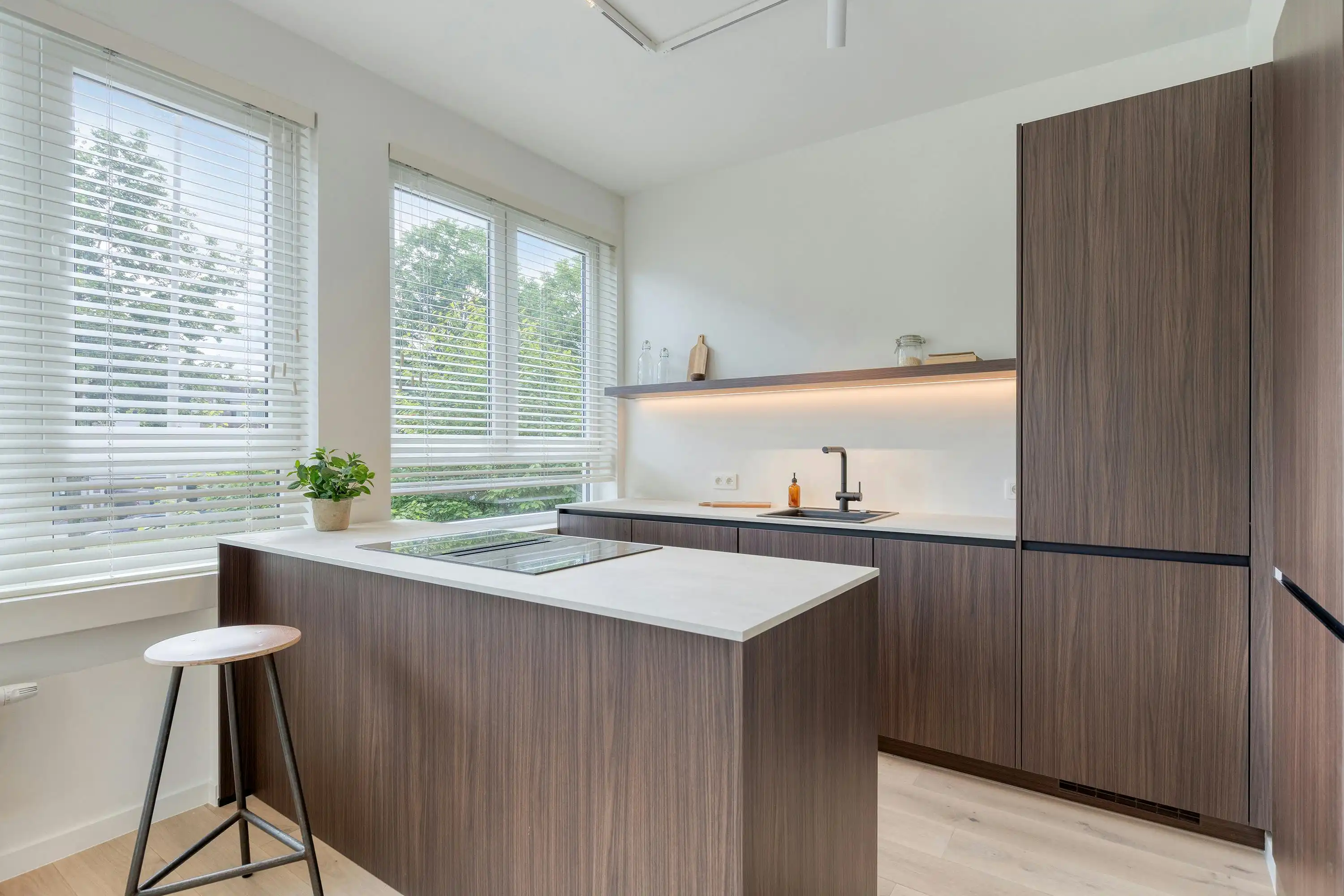 Luxueus 3-slaapkamerappartement met terras te koop in Wilrijk foto 5