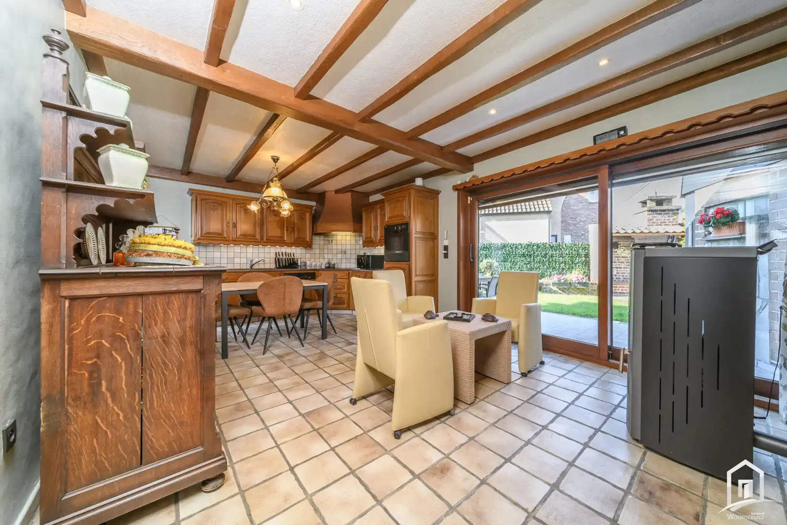 Karaktervol herenhuis met 4 slaapkamers te Haaltert foto 6