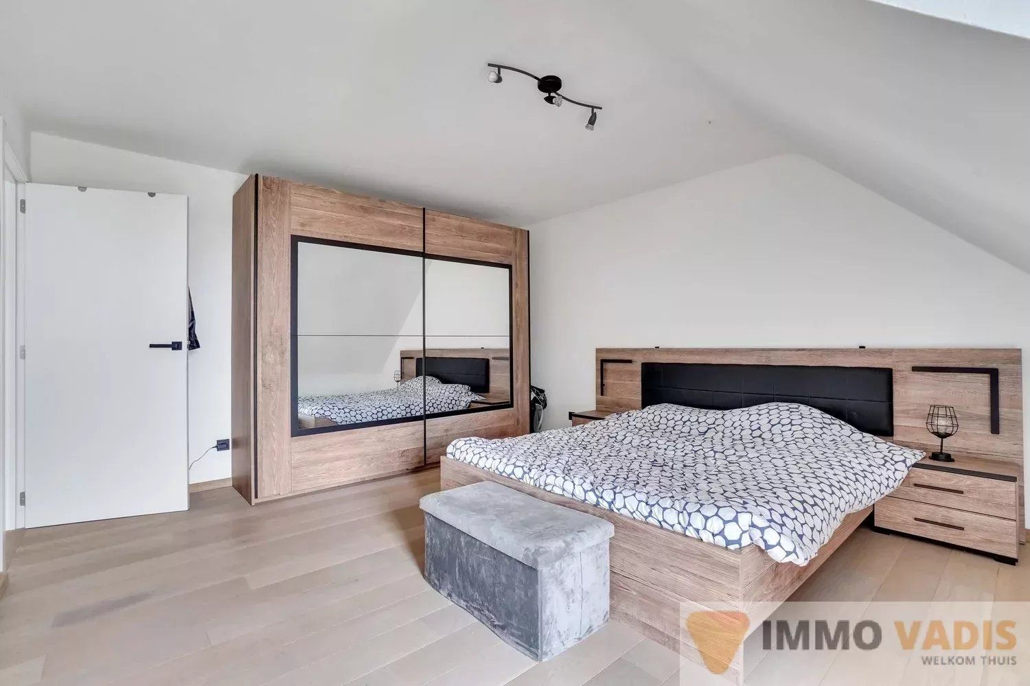 Stijlvol dakappartement in Kermt foto 12